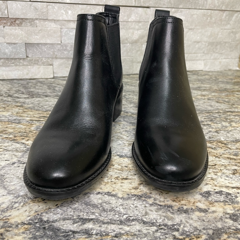 Cole Haan NWOT Ankle Booties. Laina balck size 7